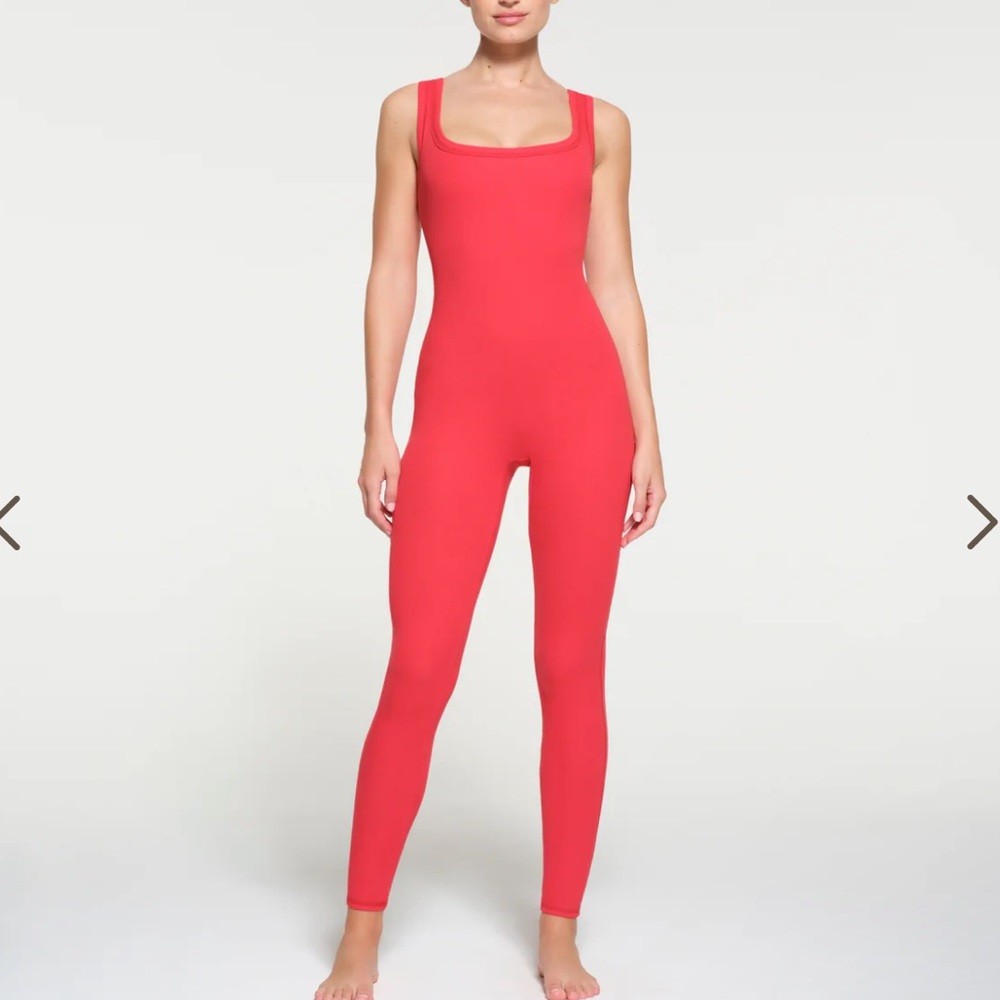 Skims NWT Cotton Rib Tank CATSUIT SZ SMALL Color Red